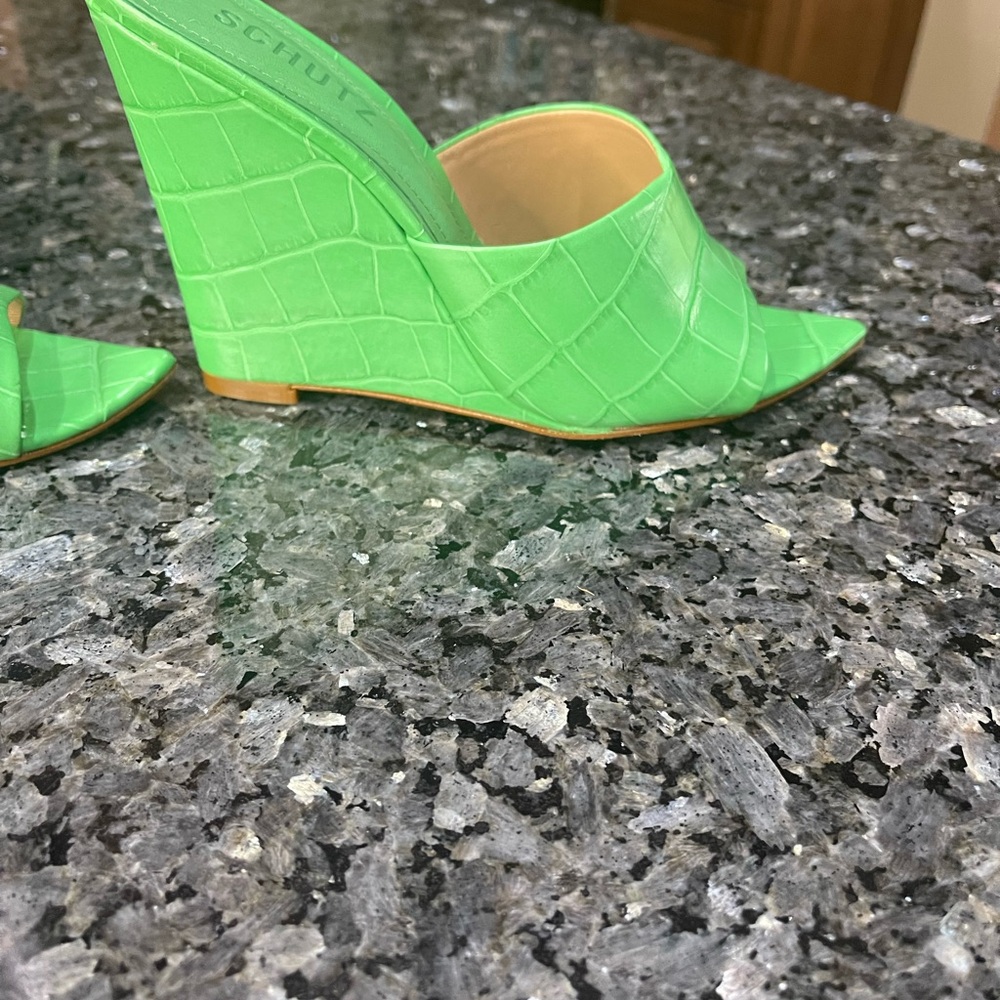 SCHUTZ Posseni Green Croc Embossed Leather Mules Size 6 - Picture 6 of 11